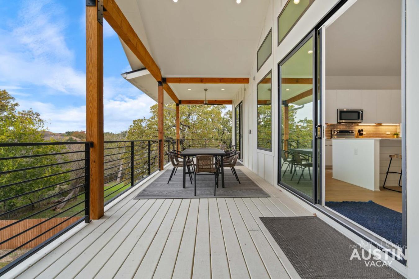 Modern 3br 3ba In Steiner Ranch W Balcony Dining Yard W Grill By Vacay *