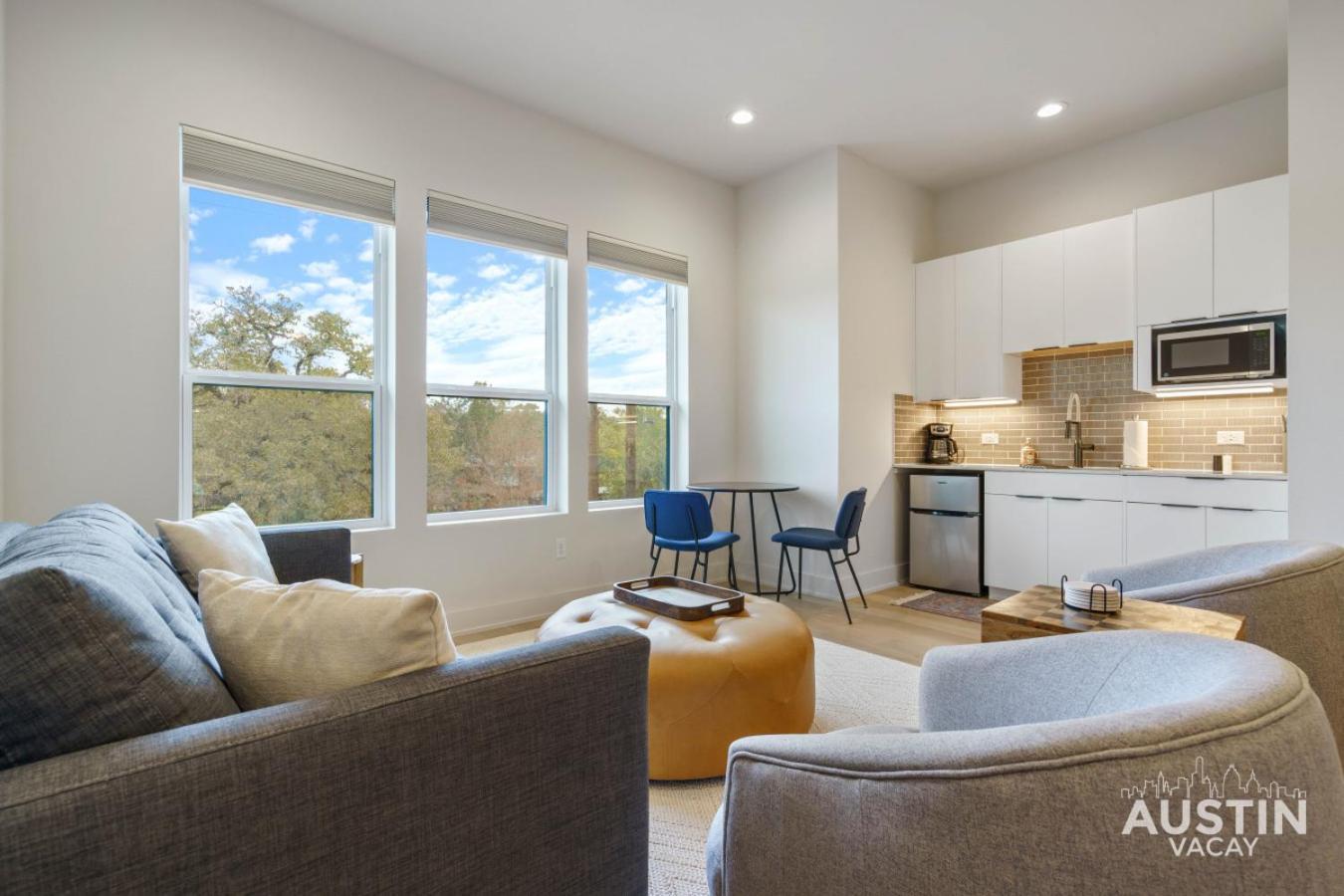 Modern 3br 3ba In Steiner Ranch W Balcony Dining Yard W Grill By Vacay Austin