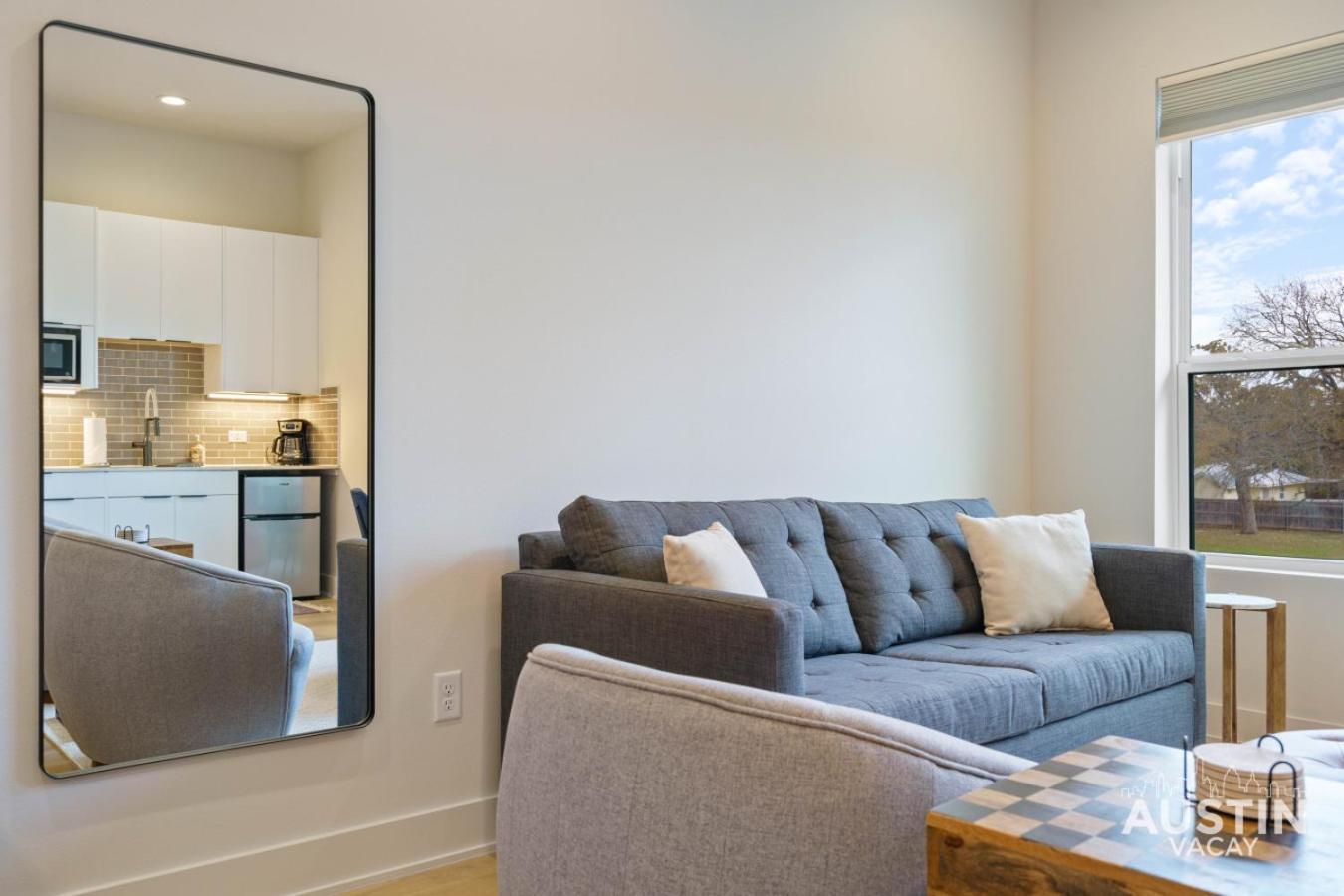 Modern 3br 3ba In Steiner Ranch W Balcony Dining Yard W Grill By Vacay Apartment