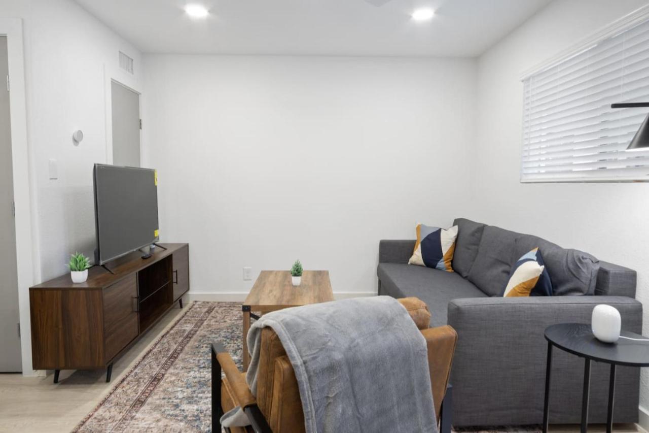 Brand New Unit, 5 Min To Downtown