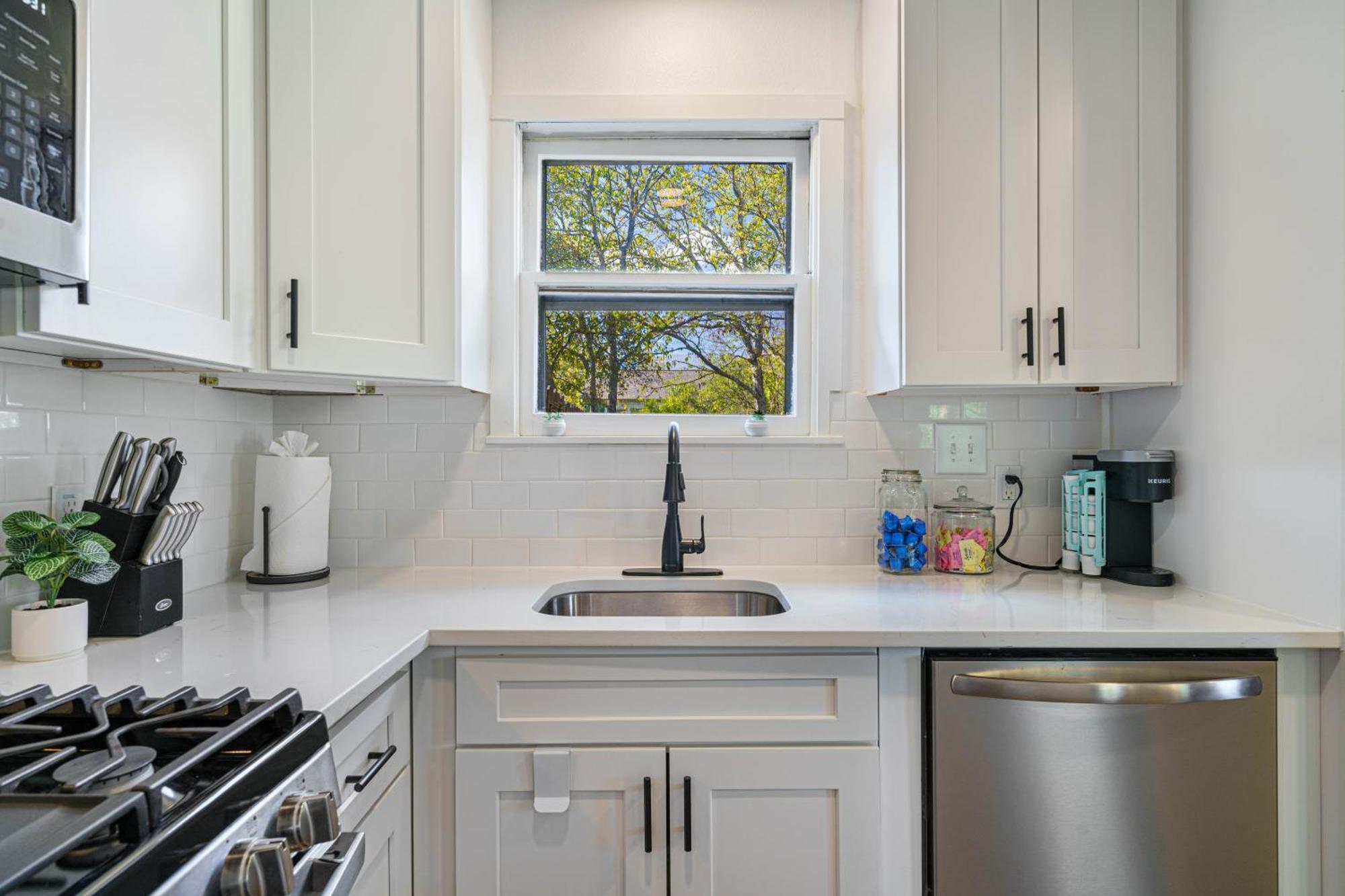 Charming In Prime Location! * Austin
