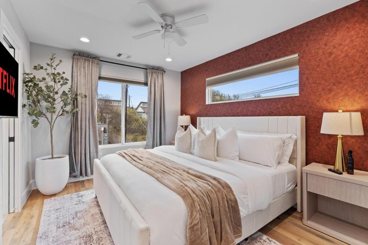 Stunning Area - 3br Escape - 5 Mins To Dt - Sleeps 10 *
