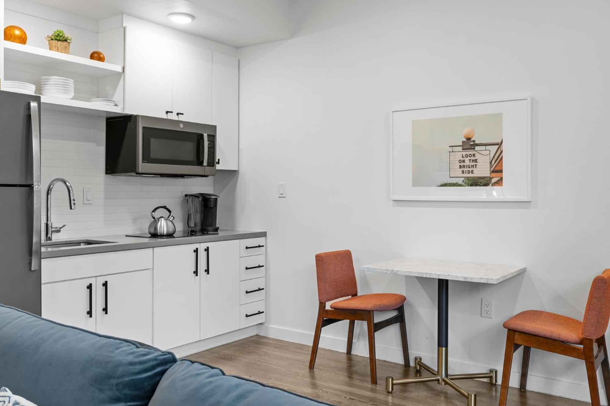 Holly House Apartment *