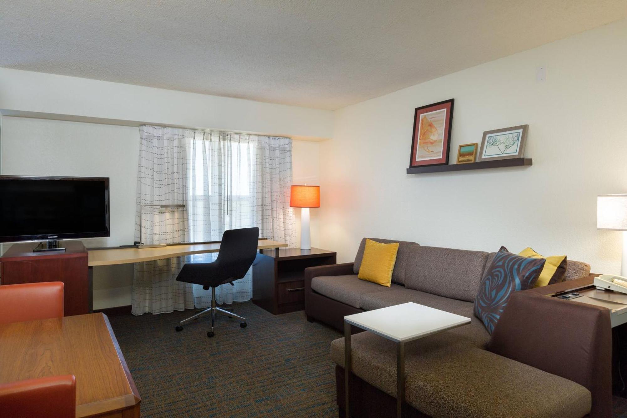 By Marriott Parmer/tech Ridge 3* Austin