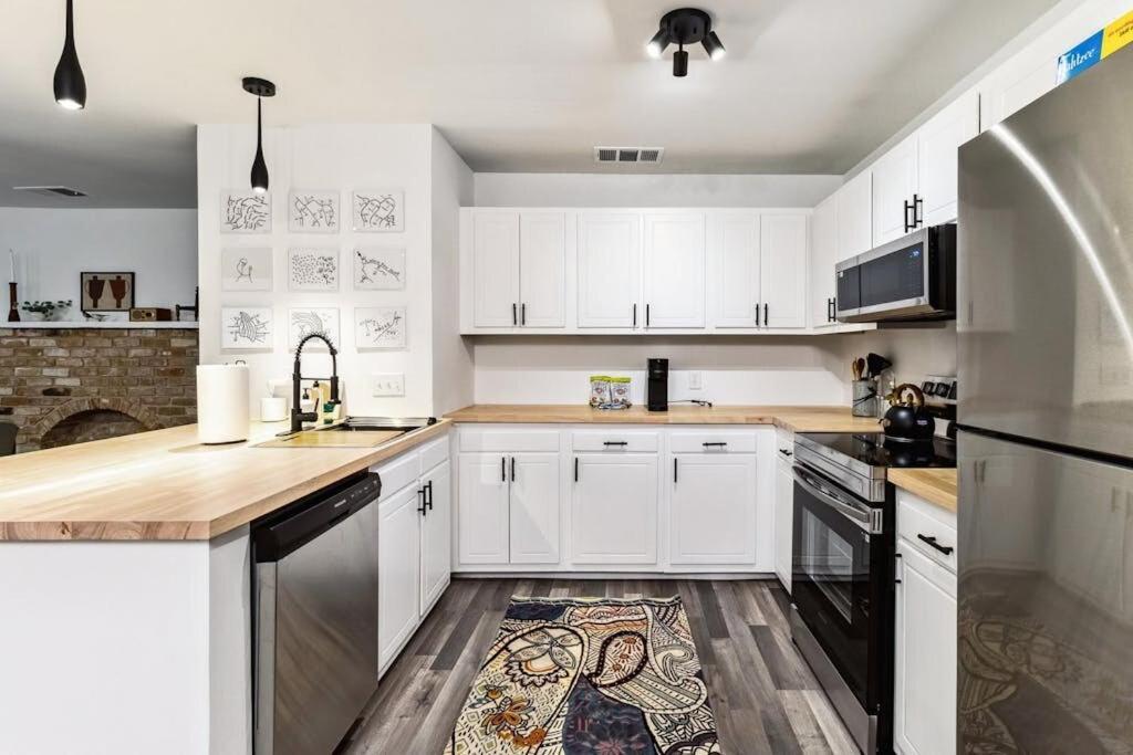 Artist Retreat By Soco - Sleeps 6 - Free Parking * Austin