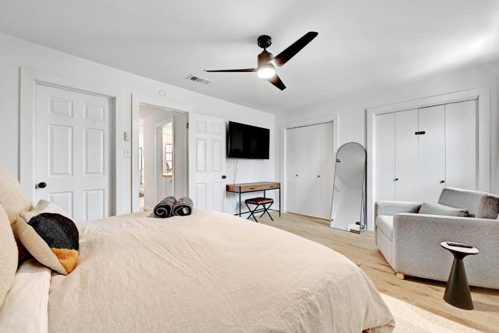 Apartment Artist Retreat By Soco - Sleeps 4 - Free Parking Austin