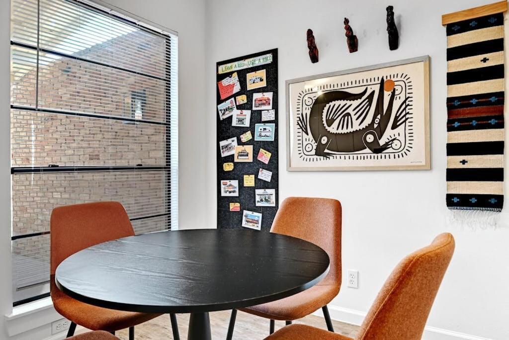 Artist Retreat By Soco - Sleeps 4 - Free Parking Apartment Austin