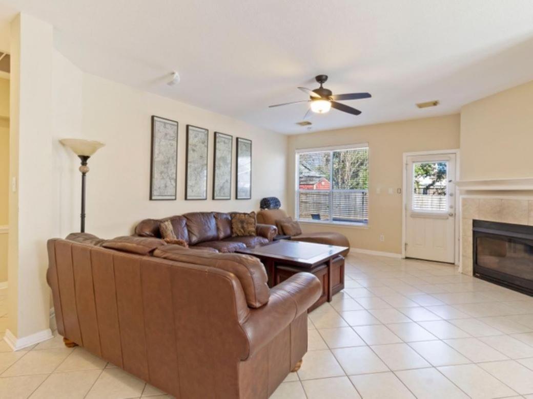 Cozy Sunterro Serenity In North Pet Friendly Apartment