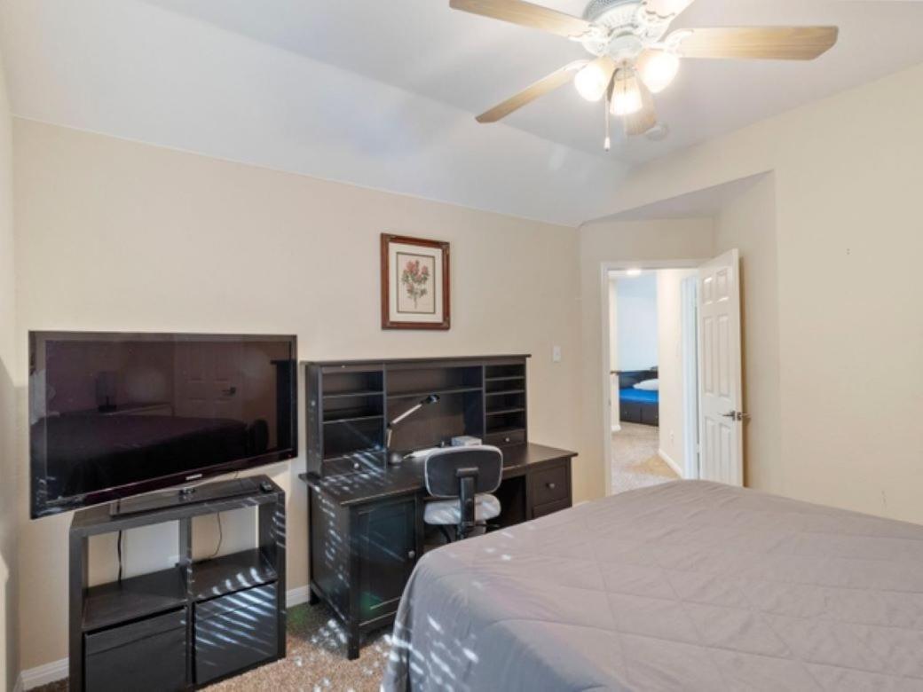 Cozy Sunterro Serenity In North Pet Friendly Austin