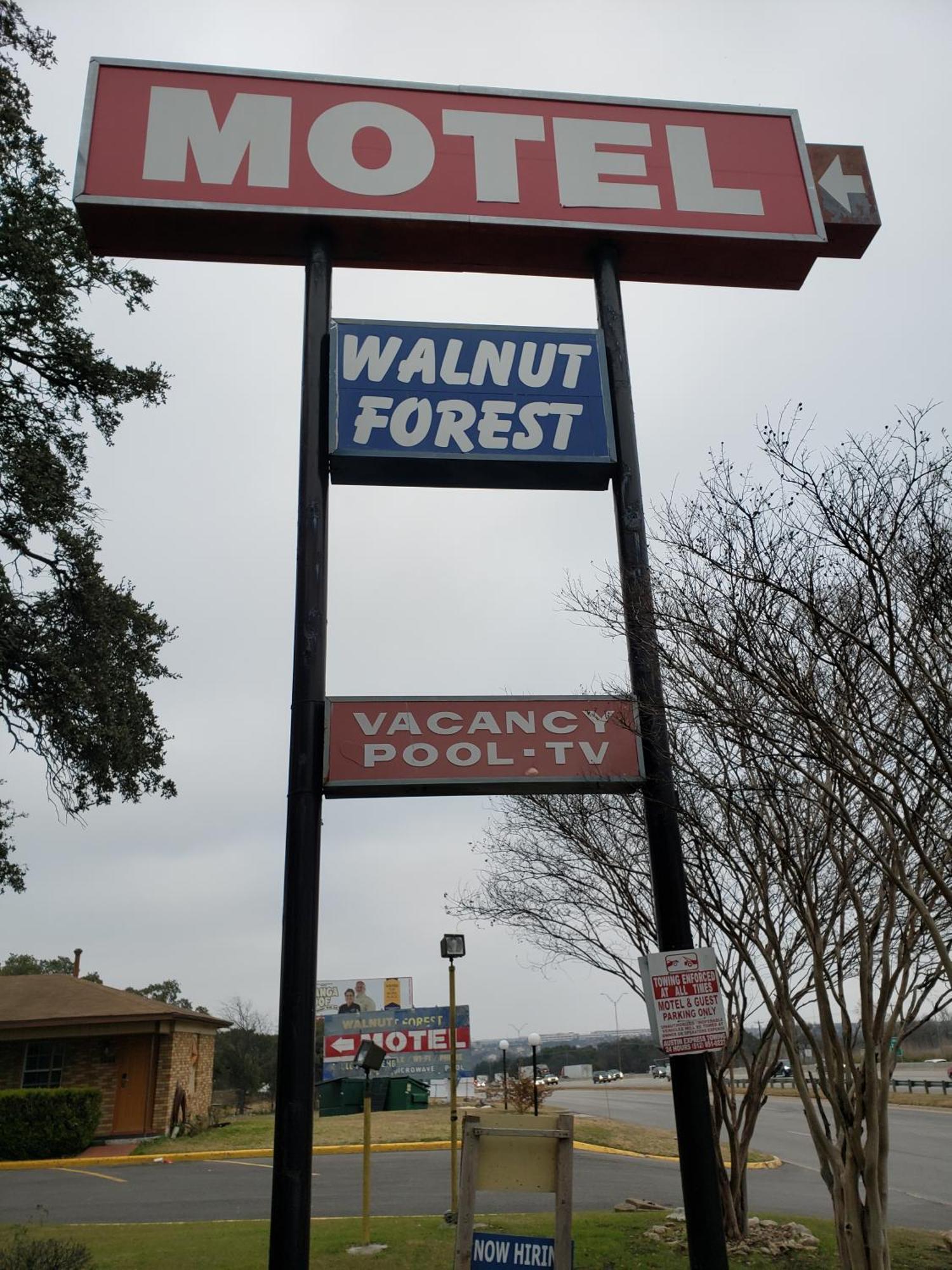 Walnut Forest Hotel 3*