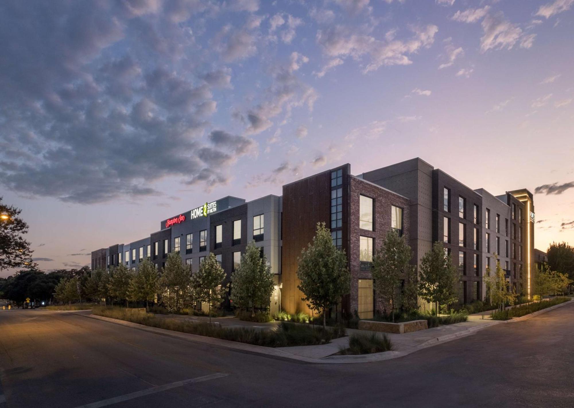 Hampton By Hilton East - Near Ut And Capitol 3* Austin