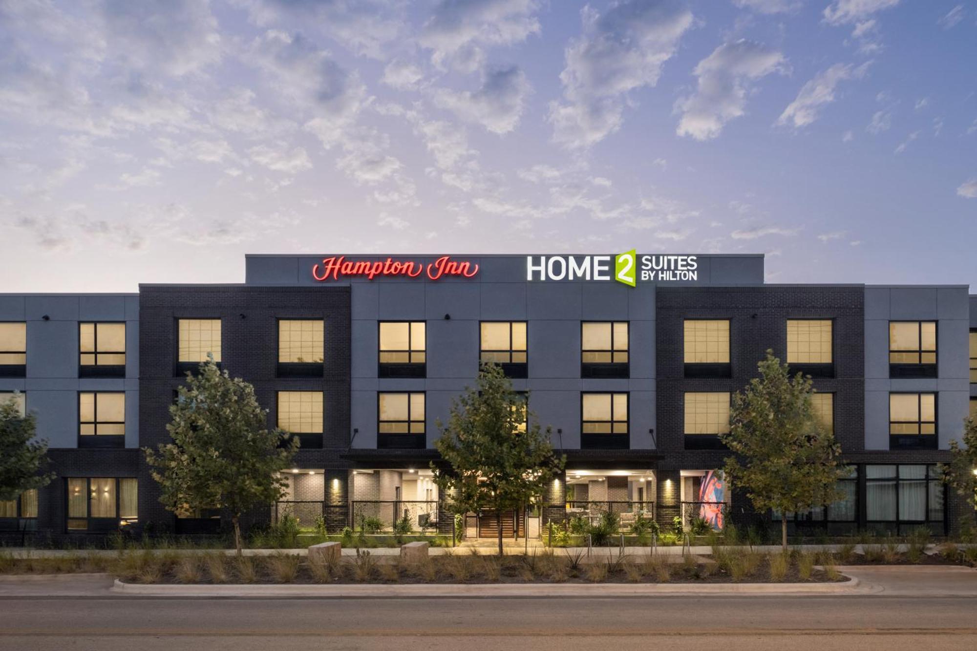 Hotel Hampton By Hilton East - Near Ut And Capitol 3*
