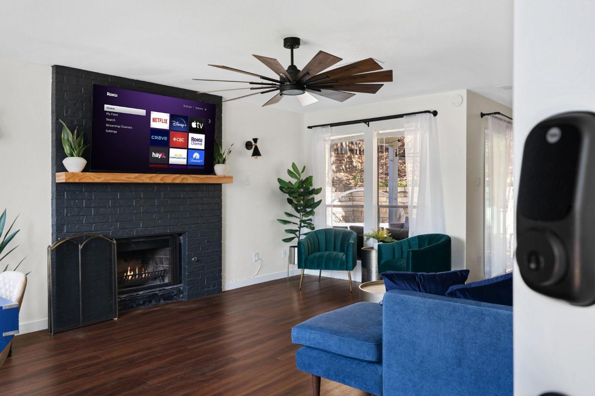 Apartment Hillside 3br King-close To Dt Domain And Q2