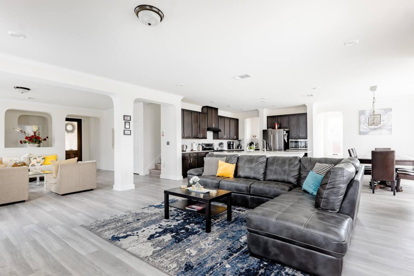 Private Master Room Near Mckinney Falls & Airport Holiday home *