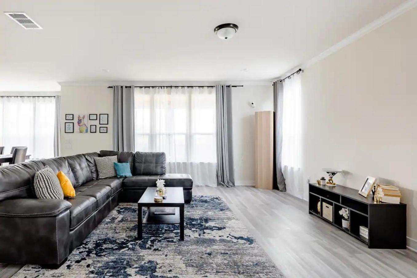 Private Master Room Near Mckinney Falls & Airport