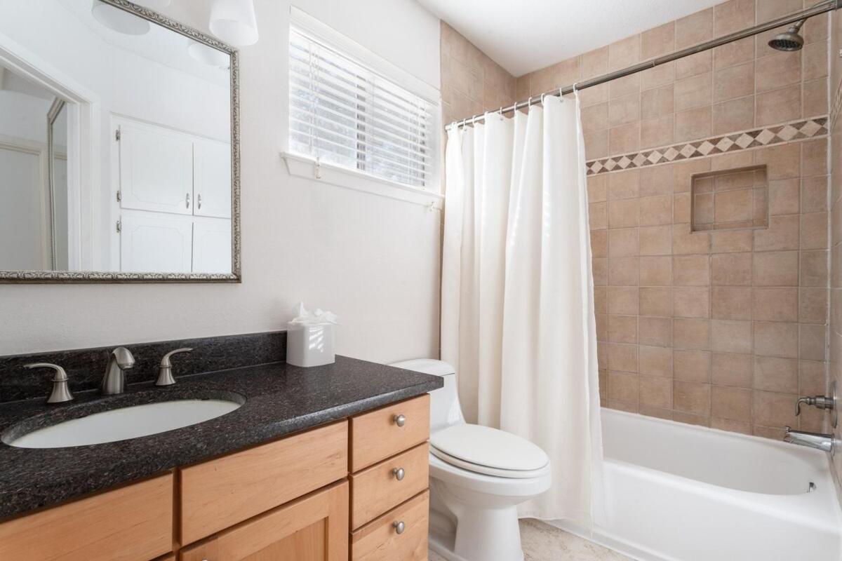 2br Gem Heart Of Dt Soco Zilker Petsok With Parking Austin