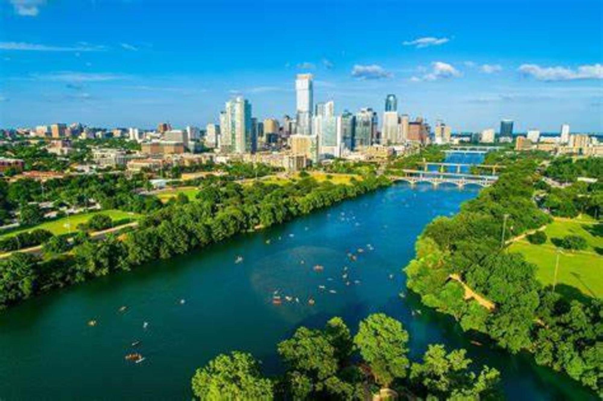 6-austin, Tx - Midtown
