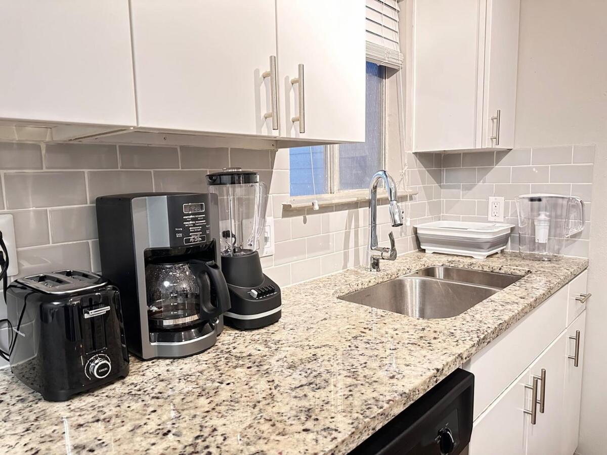 Apartment Stylish 1 Bedroom At Sola, 5 Minutes To Downtown