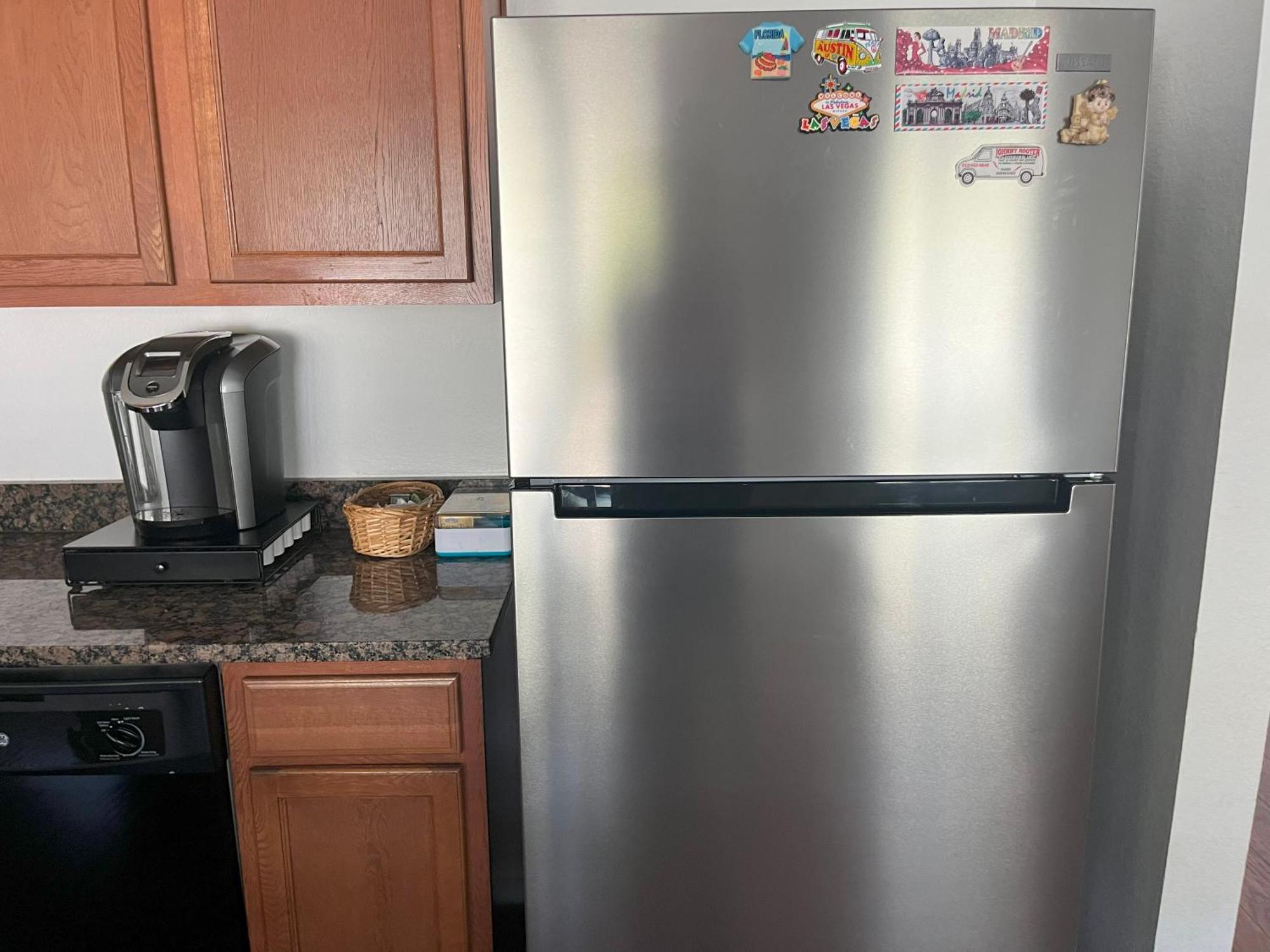 Location! Spacious Near Downtown & Events Holiday home *