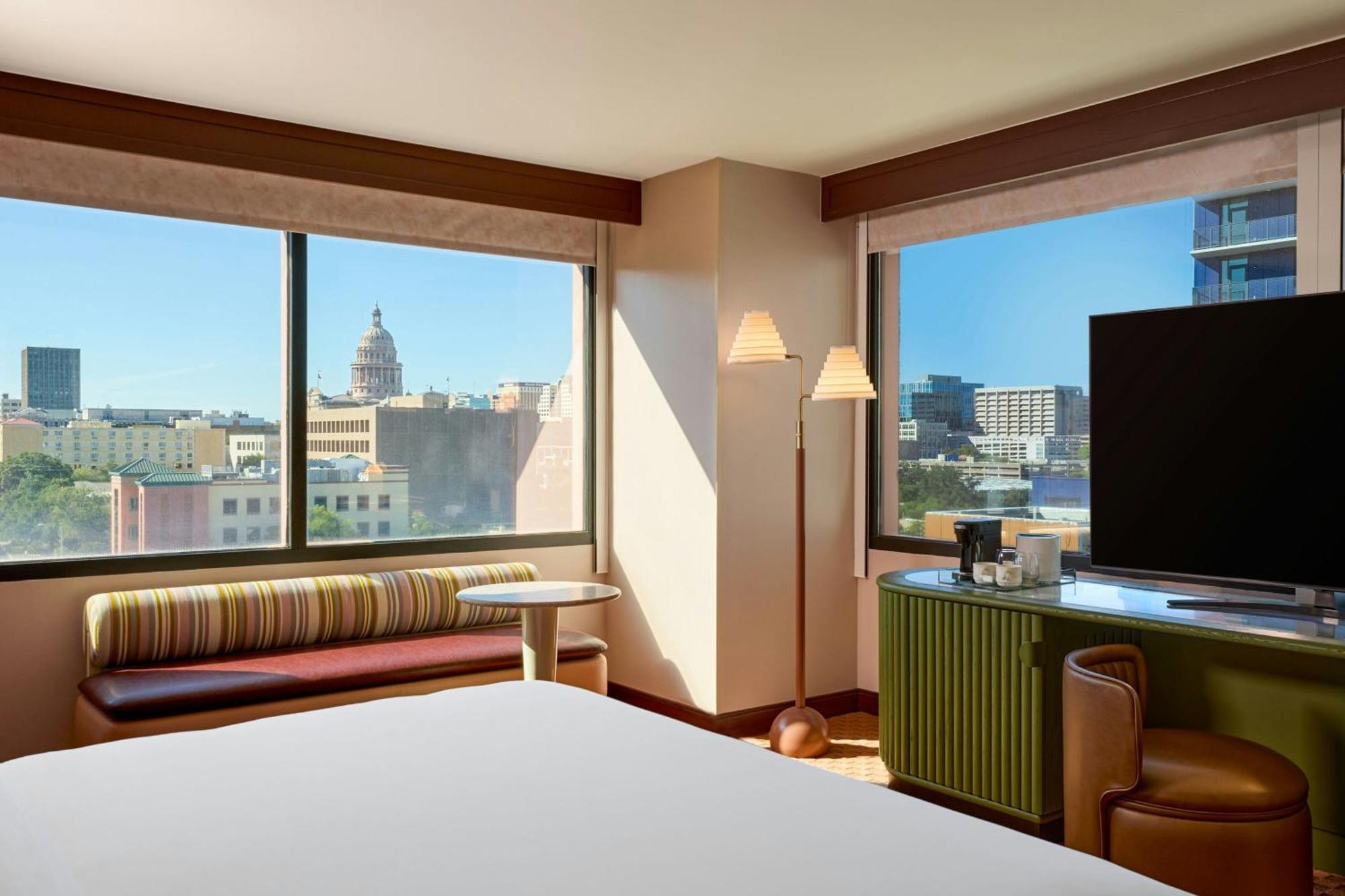 Hotel Downright Austin, A Renaissance