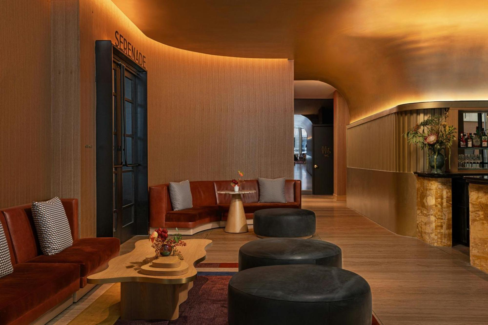 W Hotel 4*