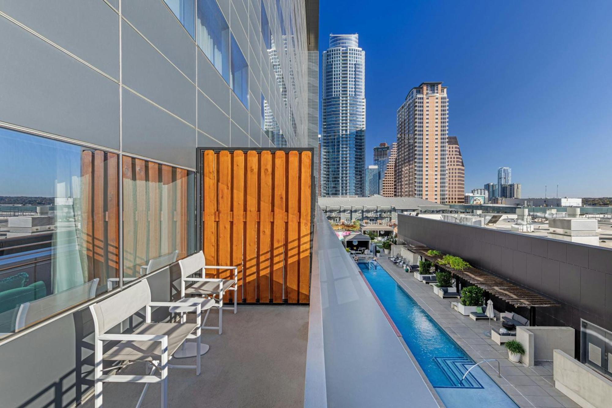 W Hotel 4*