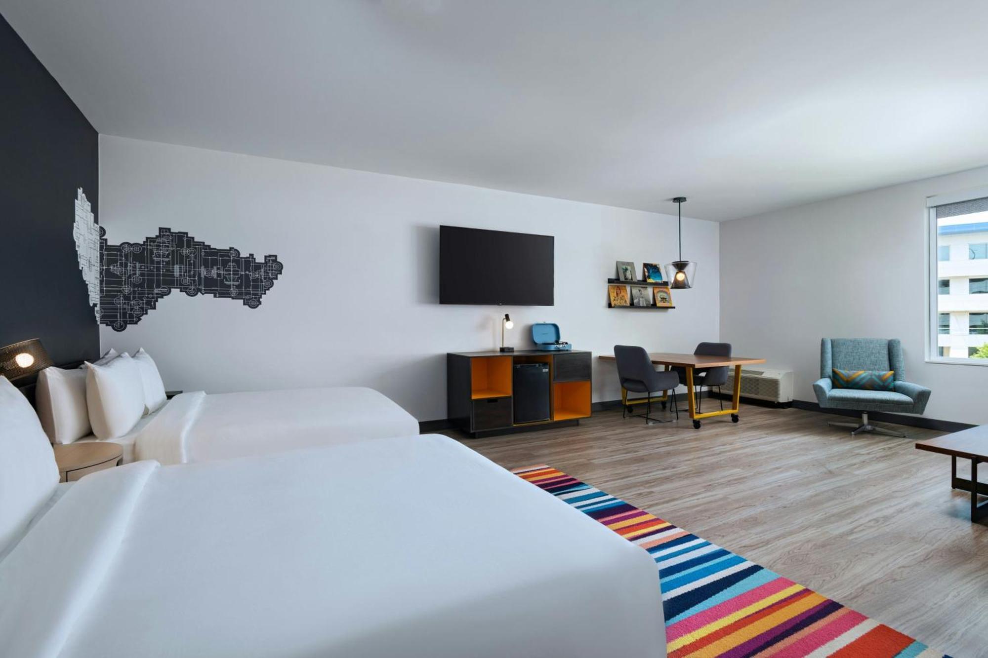 Aloft Southwest Hotel 3*