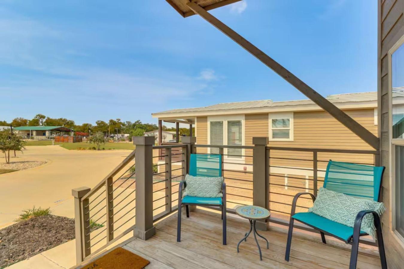 The Tiny Tejas With Pool And Hot Tub Apartment *