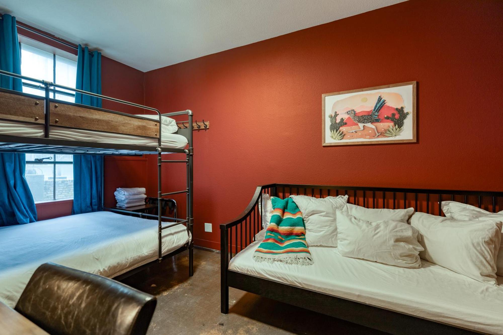 Hostel Firehouse (adults Only) *