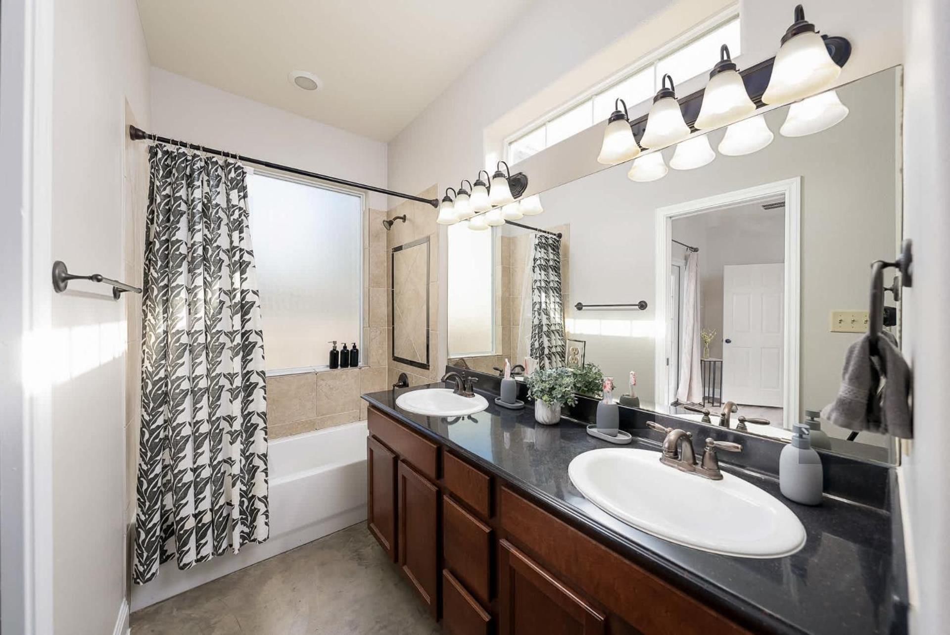 East Family - 5 Mins From Downtown Austin