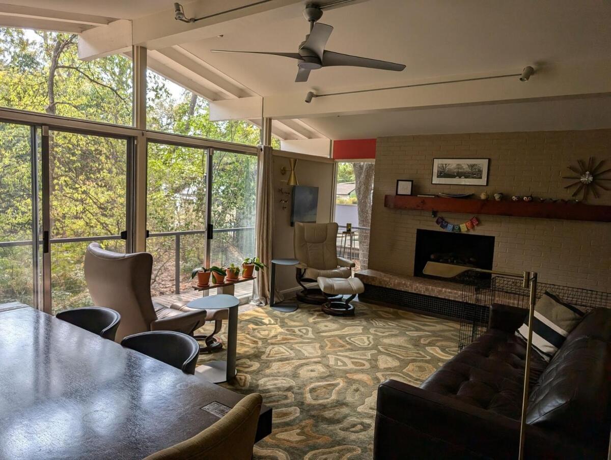 Holiday home Your Oasis In Heart Of A-town