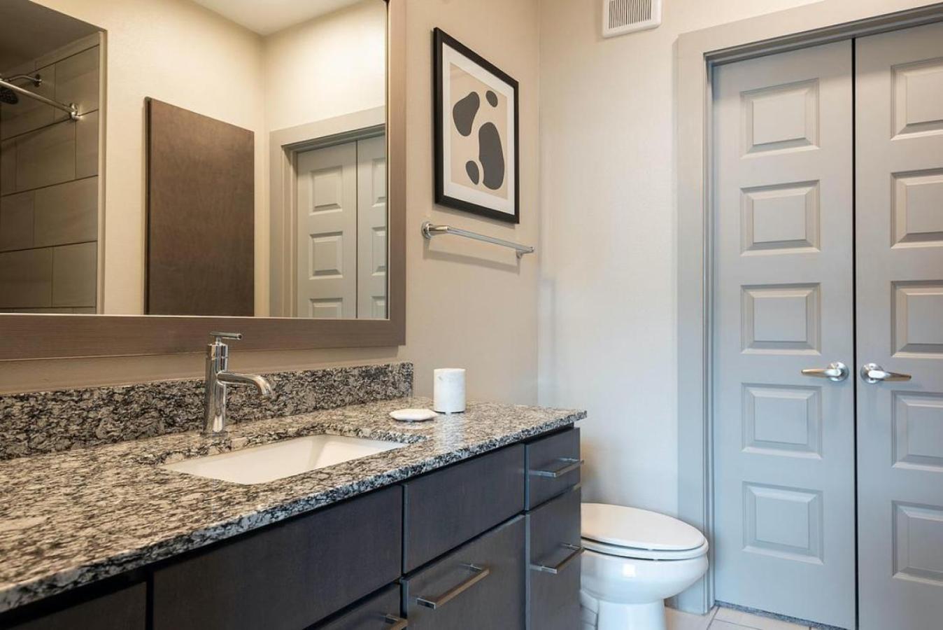 Landing - Modern With Amazing Amenities Austin