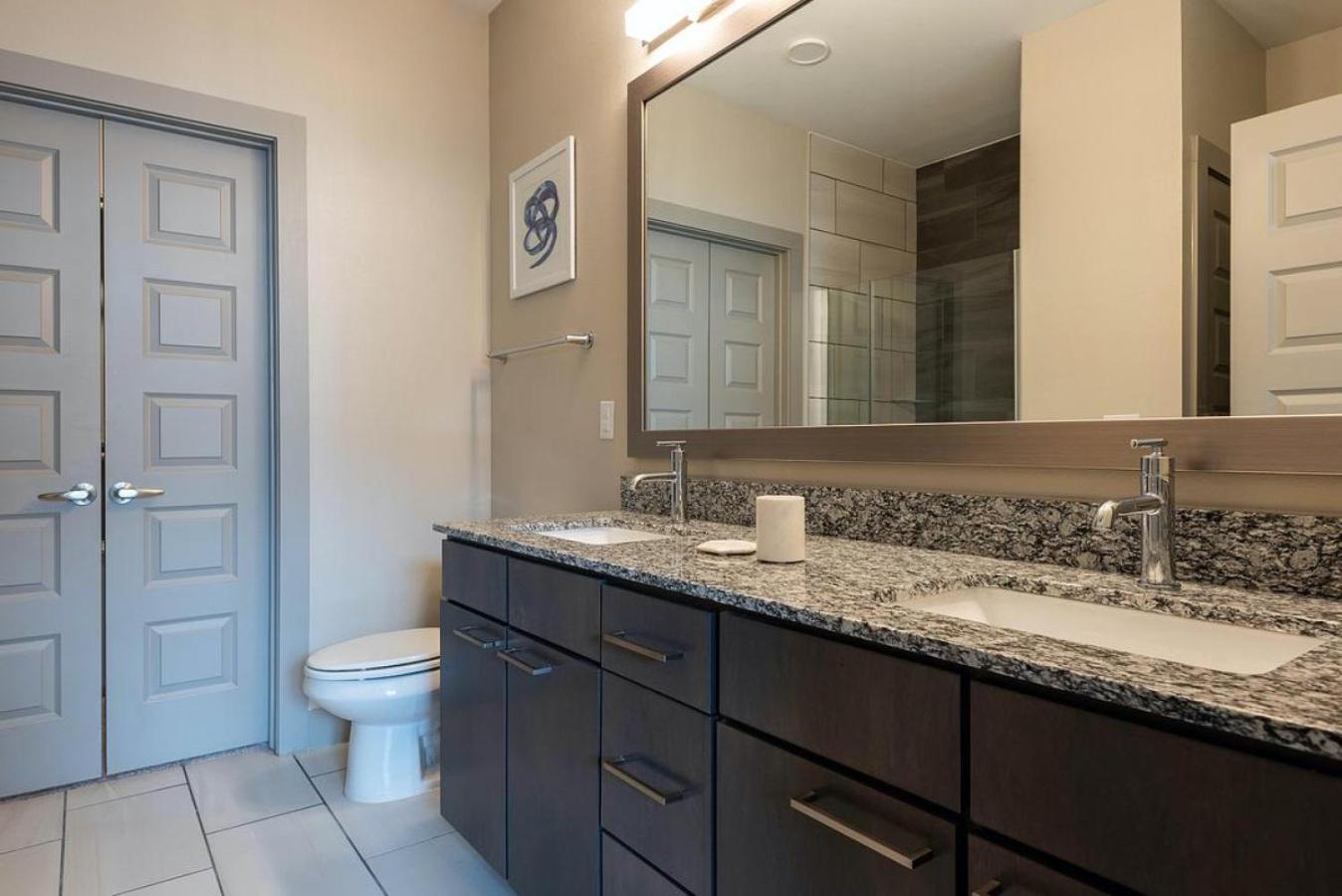 Landing - Modern With Amazing Amenities Apartment