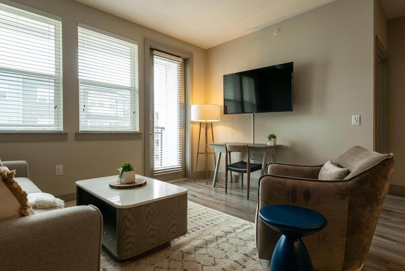 Landing - Modern With Amazing Amenities Austin