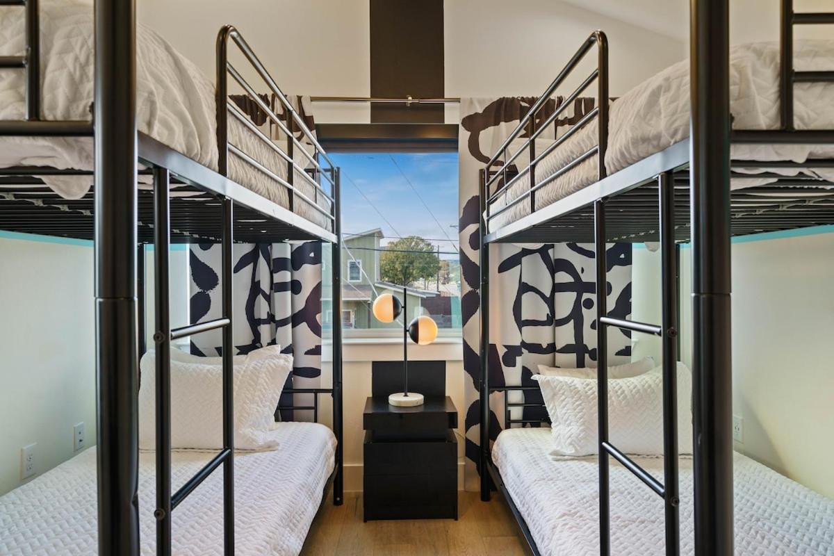 Luxury Near Downtown & Airport!