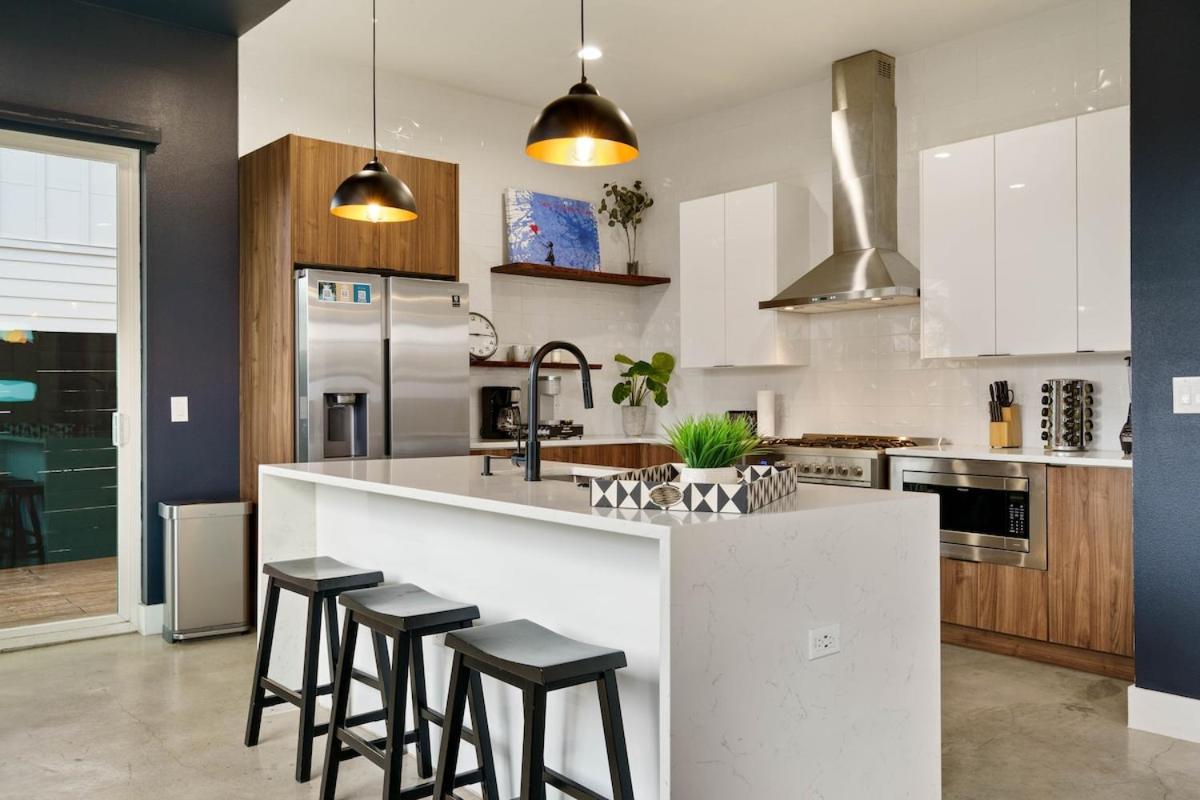 Luxury Near Downtown & Airport! Holiday home *
