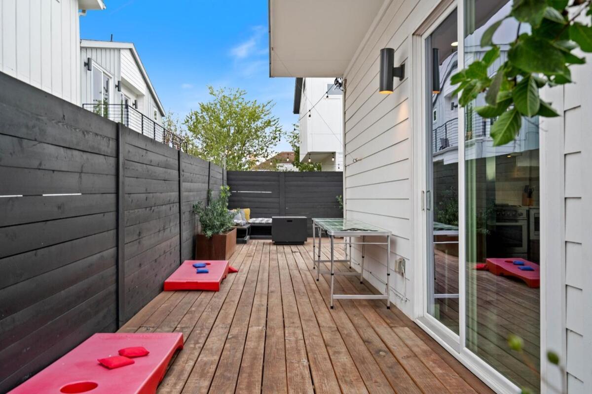 Luxury Near Downtown & Airport! Holiday home Austin