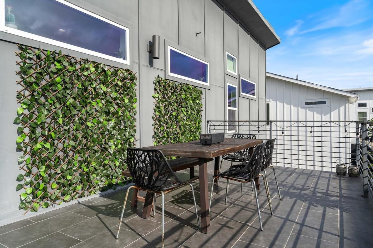 Holiday home Luxury Near Downtown & Airport!