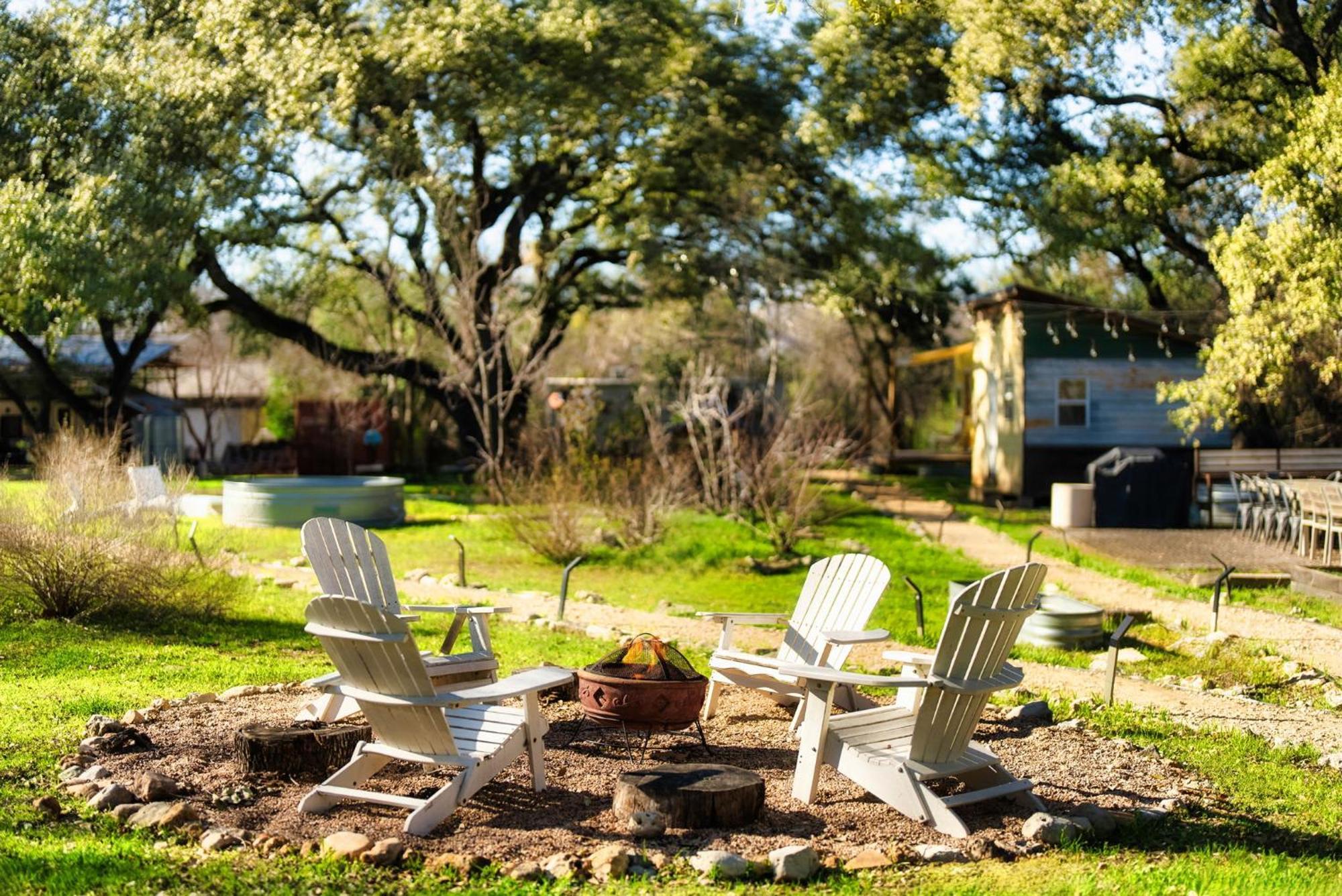 Cozy Tiny On An Eco Farm Huge Yard Austin