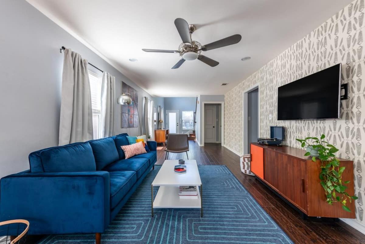 Holiday home 4br Hyde Park Oasis With Pool Jacuzzi