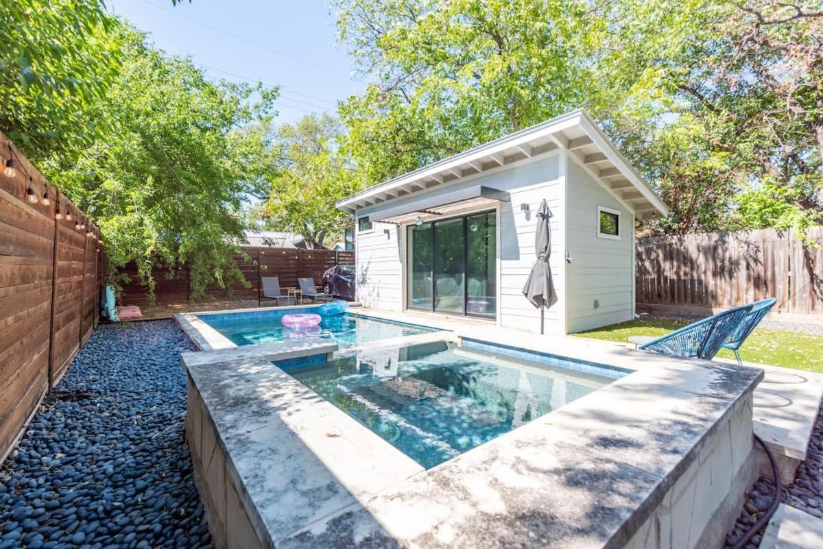 Holiday home 4br Hyde Park Oasis With Pool Jacuzzi Austin