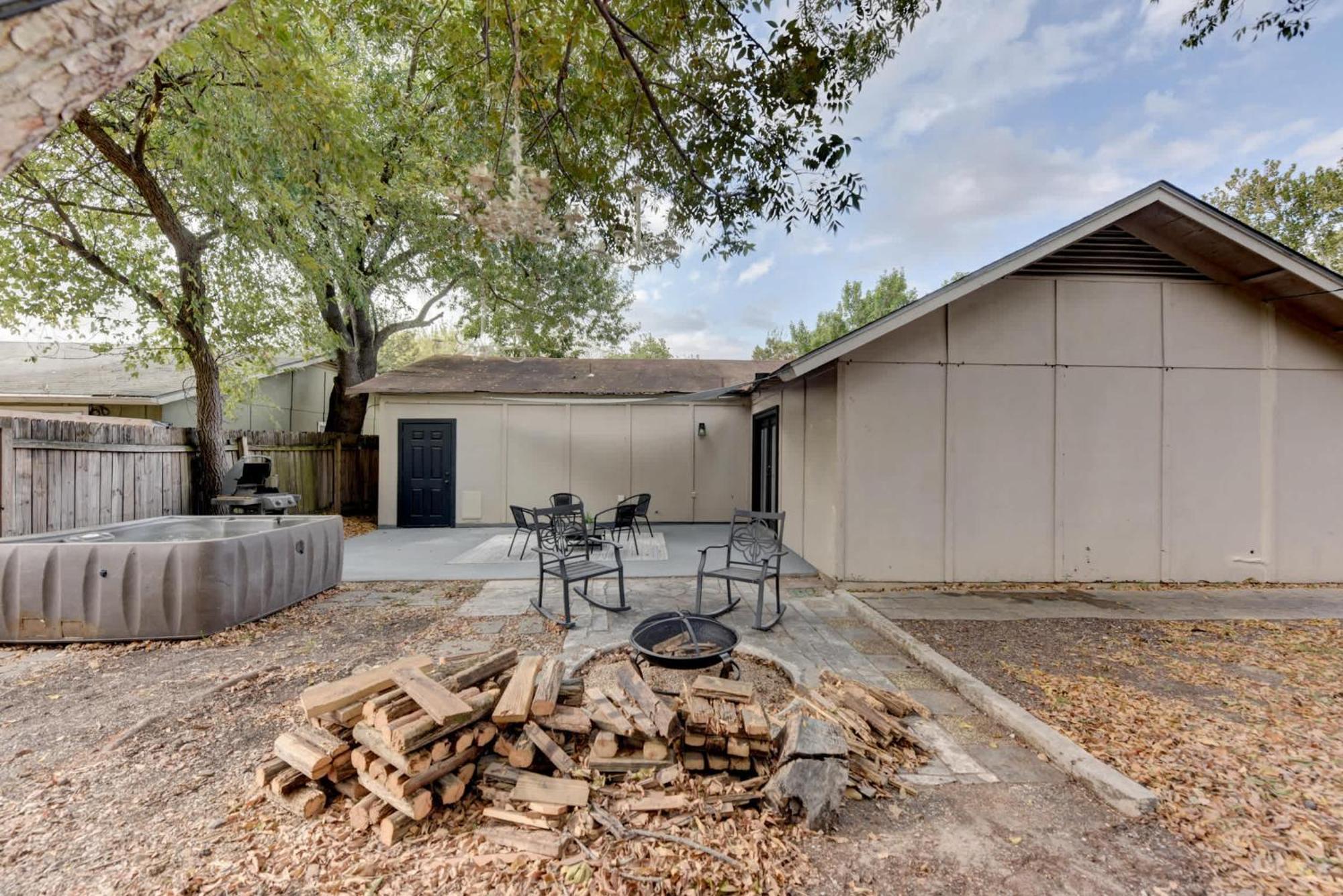 Prime - Jacuzzi Firepit And Bbq Holiday home Austin