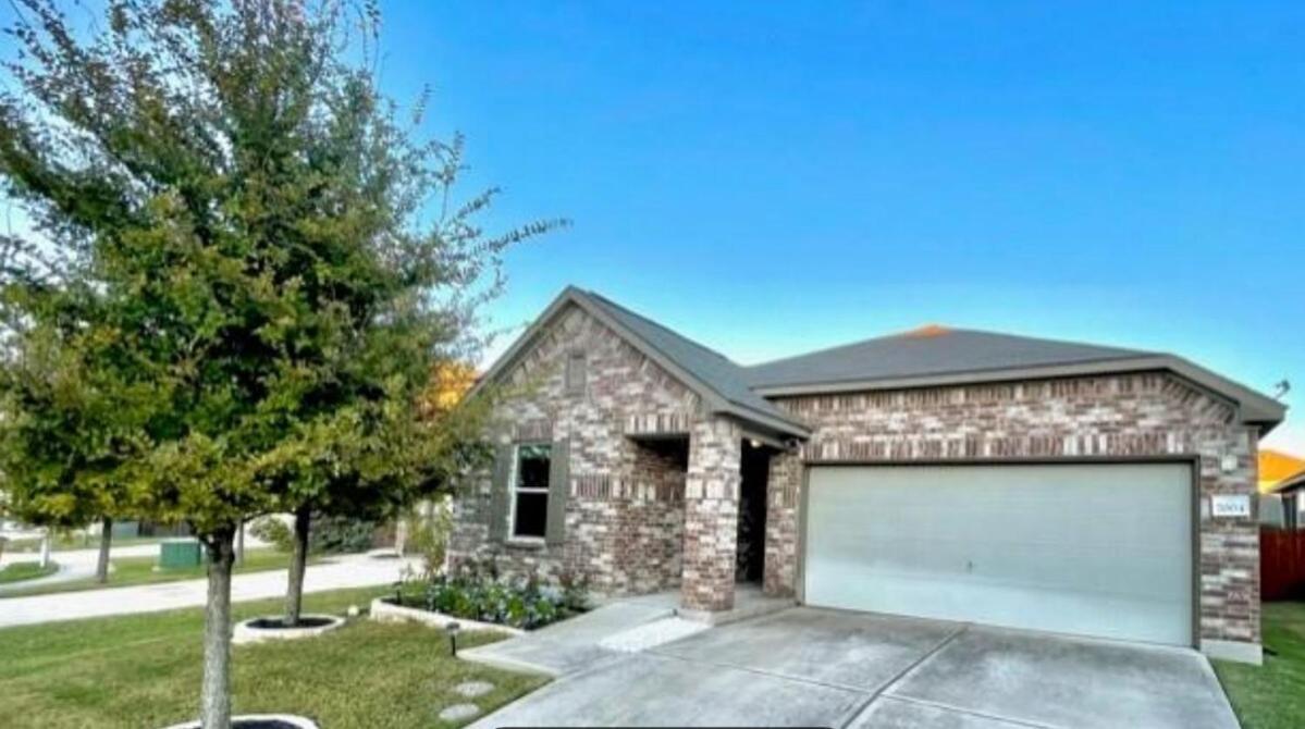 Spacious House With Backyard - Close To Everything * Austin