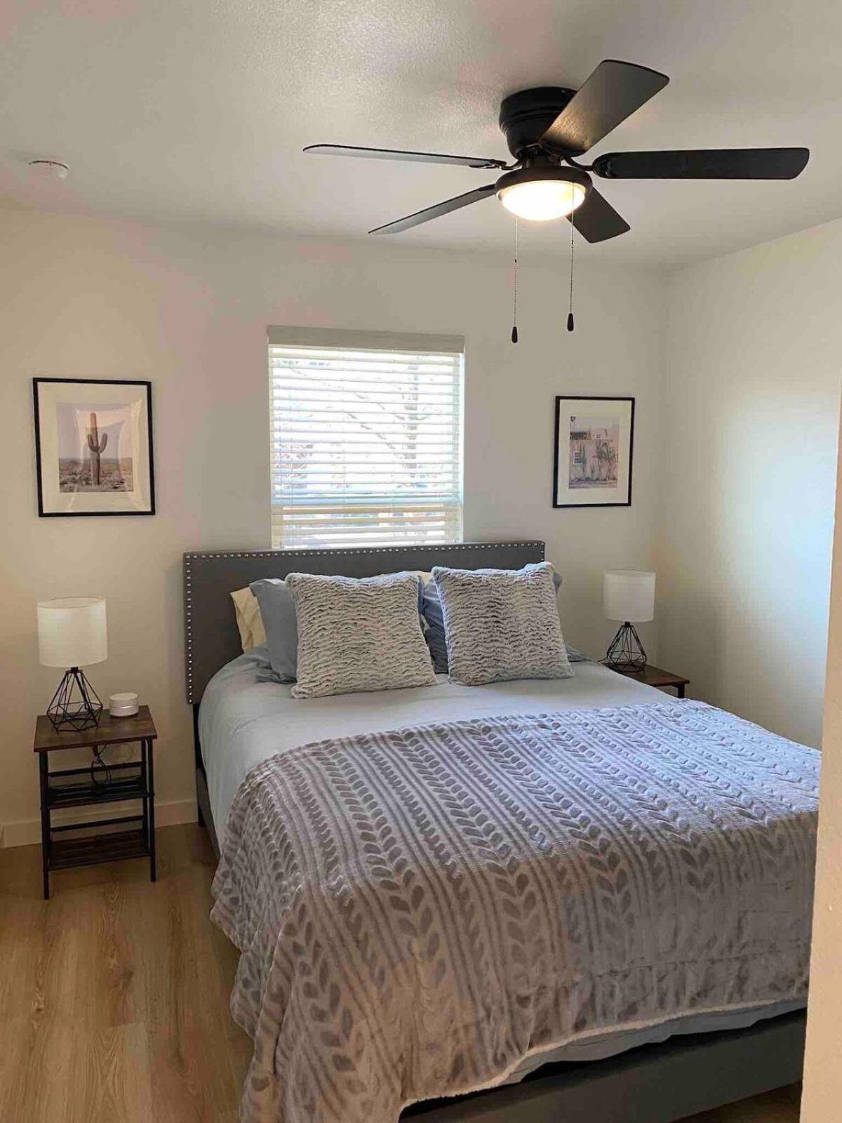 Spacious House With Backyard - Close To Everything