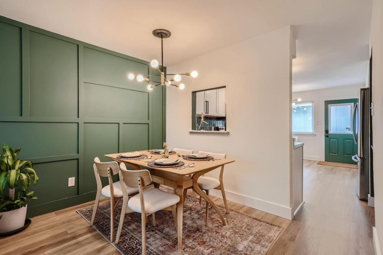 South Bachelorette Hideaway - Sleeps 8 Austin