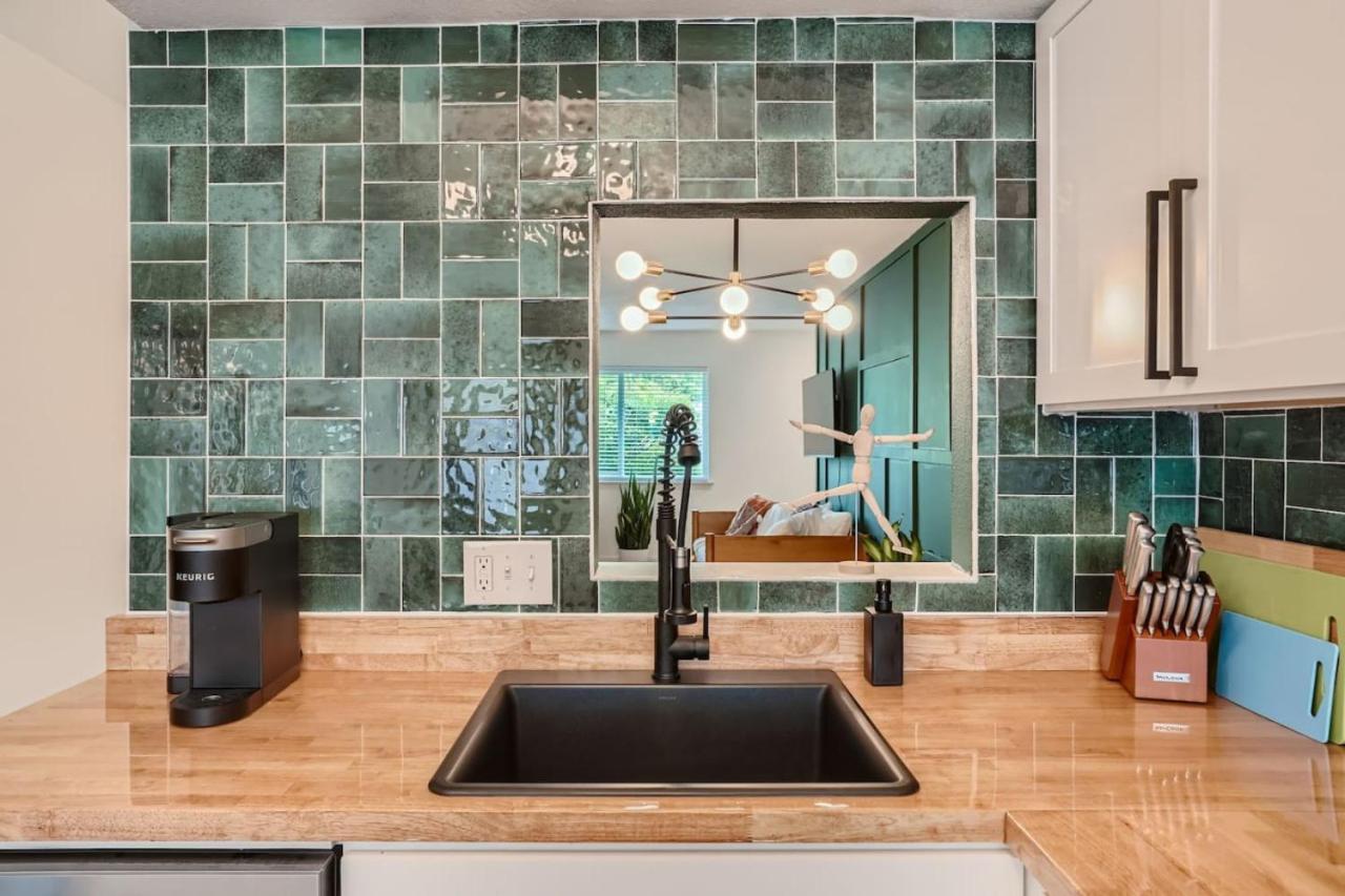 South Bachelorette Hideaway - Sleeps 8 Holiday home Austin