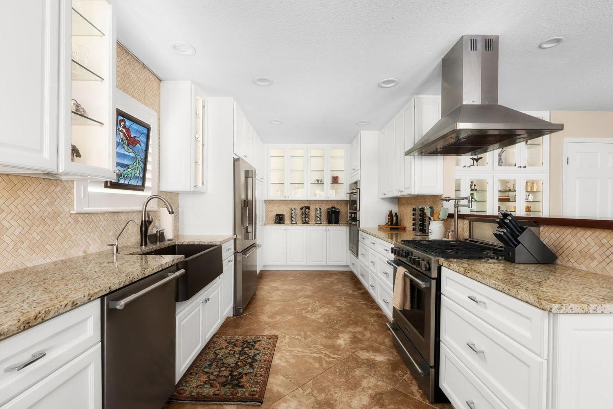 Luxury 5-bedroom W Pool & Grill Austin
