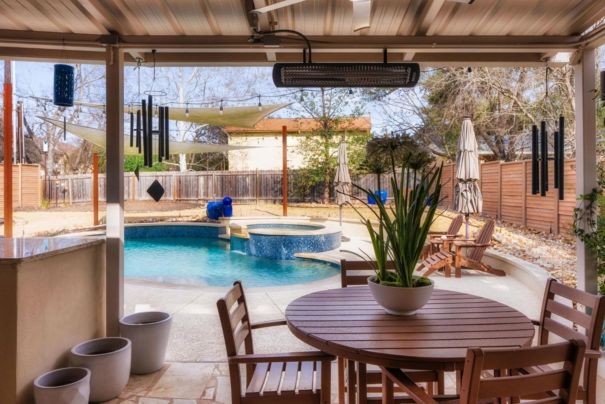 Luxury 5-bedroom W Pool & Grill *