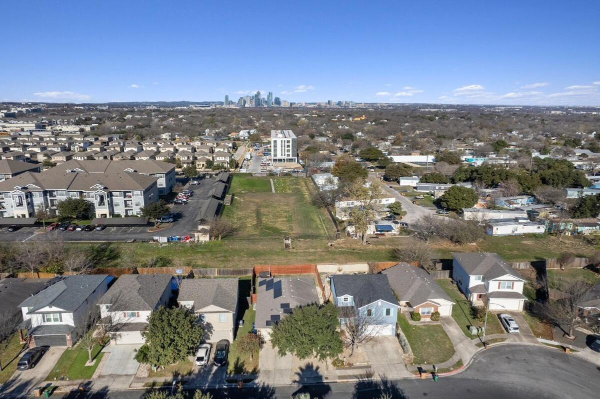 Svens Castle Modern Games 5 Miles To Downtown Atx * Austin