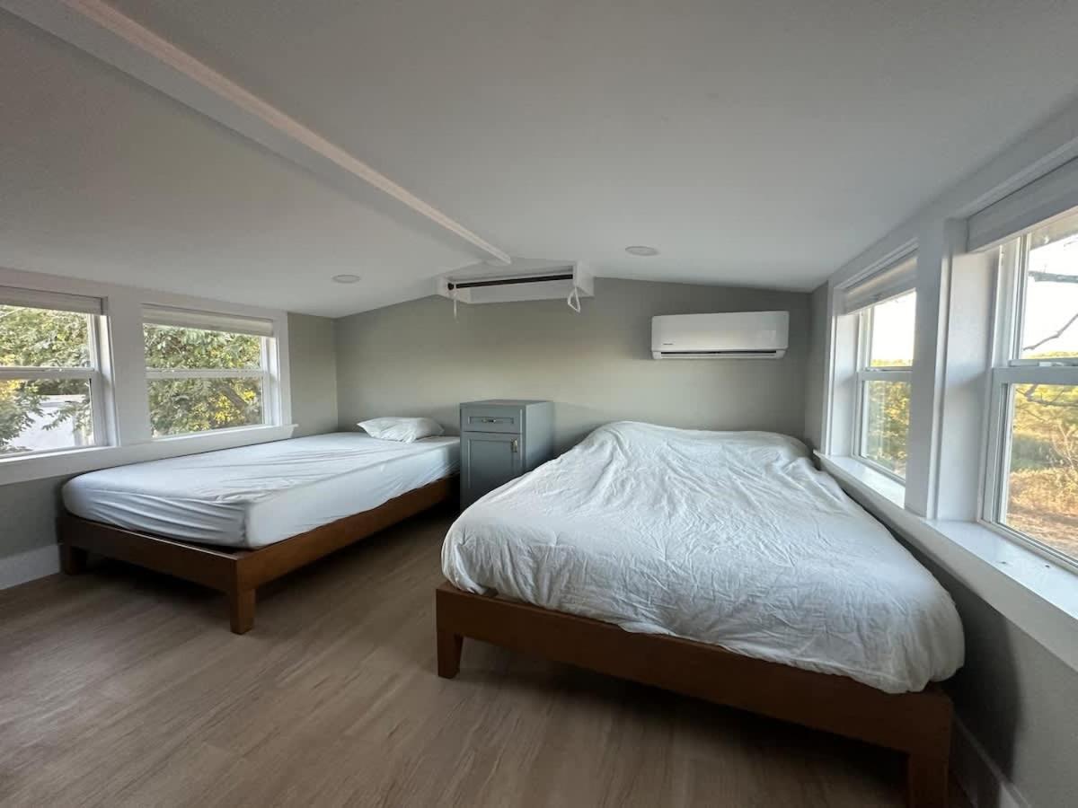 Holiday home Comfortable Bed In Shared Luxury Tiny Austin